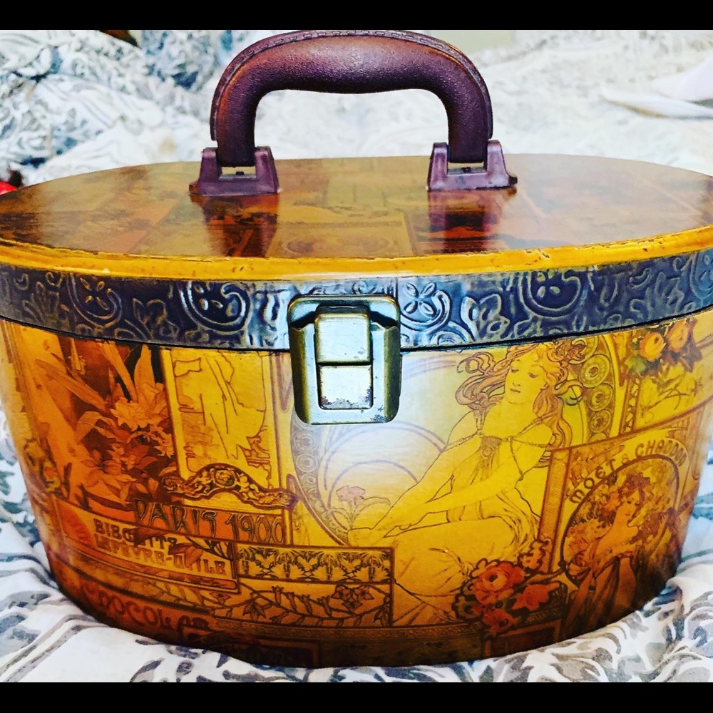 Antique Tote Box-condition Used
